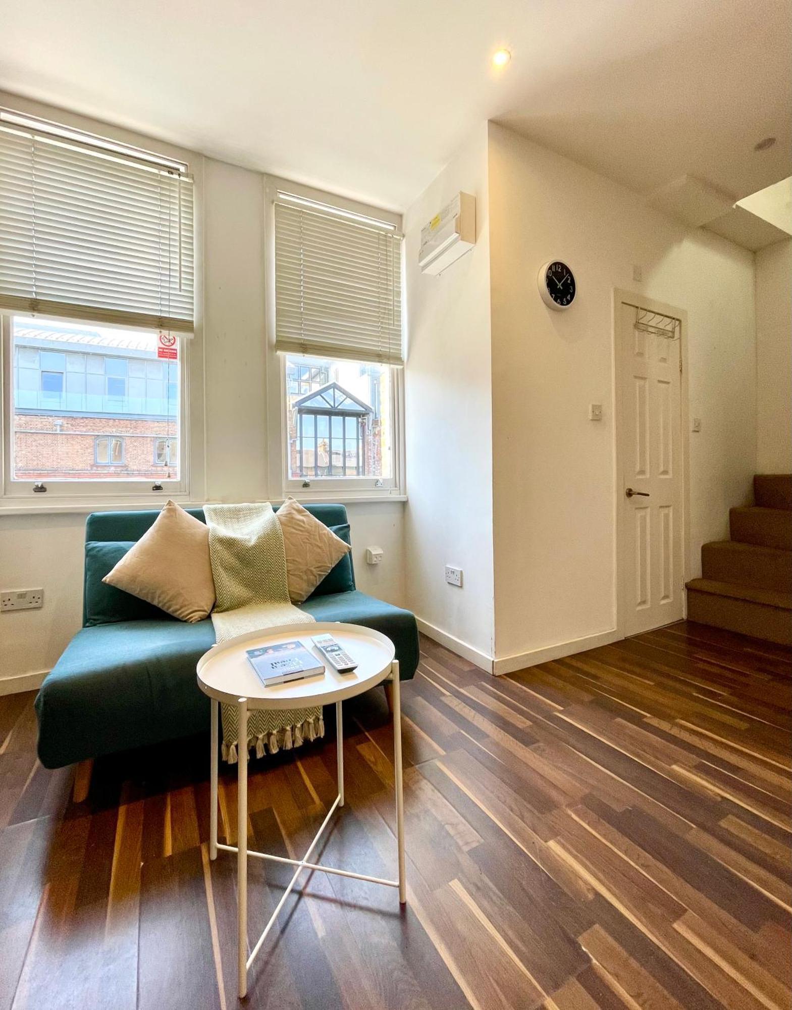 A Fantastic One Double Bedroom Flat Apartament Londra